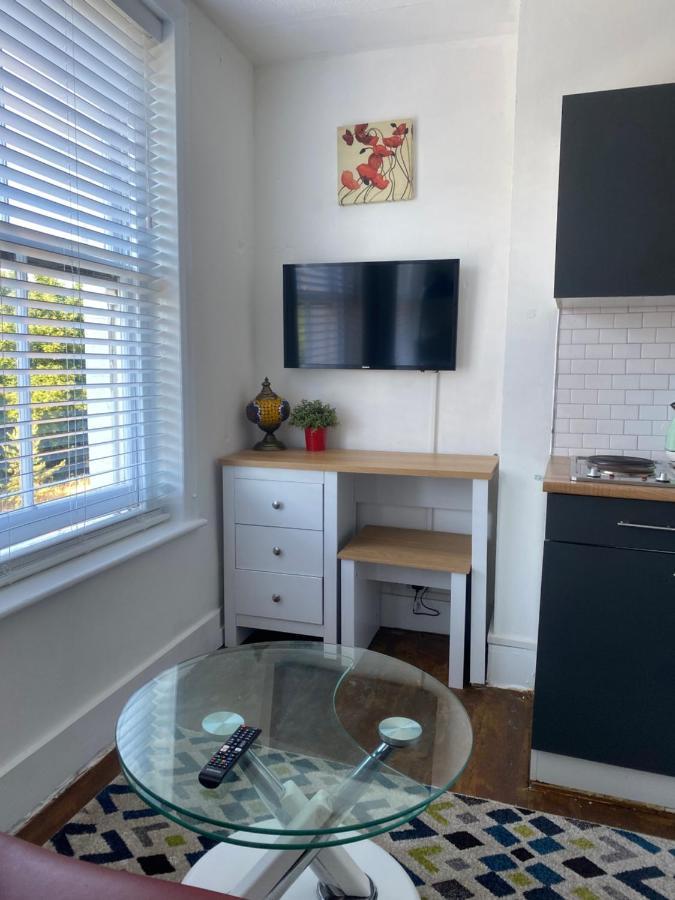 Accommodation Hub Studio 2 Лондон Экстерьер фото